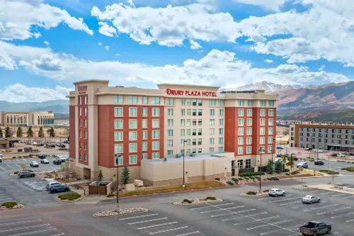 Drury Inn & Suites Colorado Springs Near the Air Force Academy - Scenic