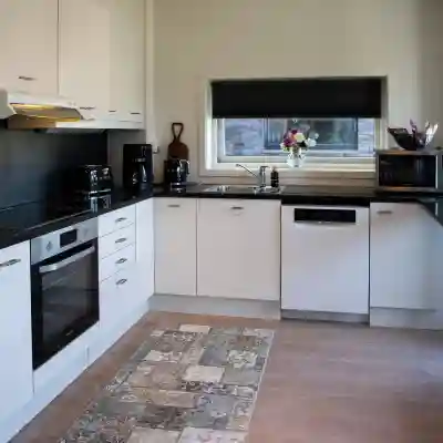 Urban escape - Only steps from the waterfront Rooms