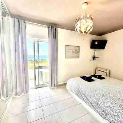 Max Crib Sea View Apart with AC and Garage Rooms