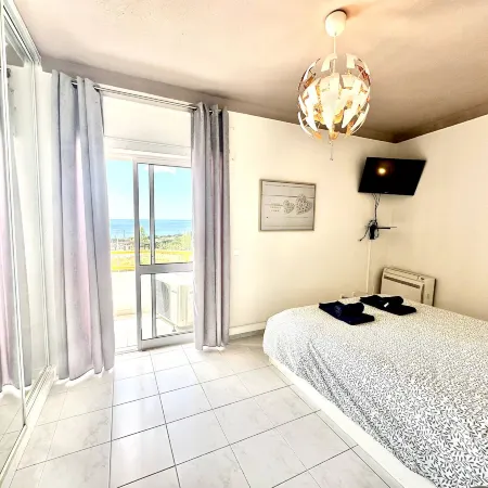 Max Crib Sea View Apart with AC and Garage