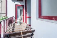 GuestReady - Crayon Walls Balcony