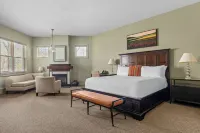 Emerson Resort & Spa