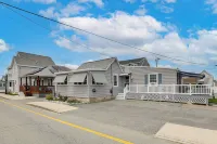 Near Beaches & Waterfront Dining: Home in Hampton! - 2-Sterne