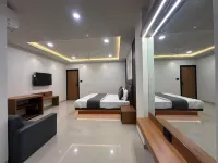 Hotel Peacock