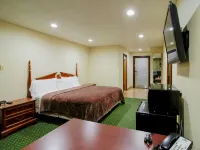 OYO Pinewood Inn & Suites Silsbee Hotels in Silsbee