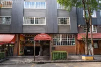 هوتل بينيديكتا Hotels near معرض ريفورما