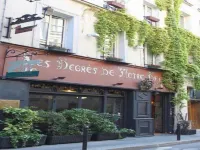 Hôtel les Degrés de Notre Dame Hotels near Notre Dame