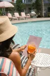 Caravan Court Hotel - Pools