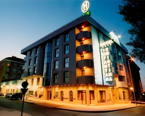 Infanta Cristina Hotels in Jaen