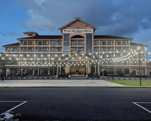 Putra Brasmana Hotel Các khách sạn ở Perlis