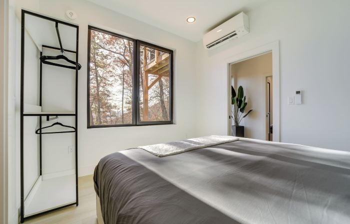Modern Mountain-View Sanctuary in Pisgah Forest