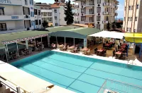 Saygılı Beach Hotel & All Inclusive - Pools