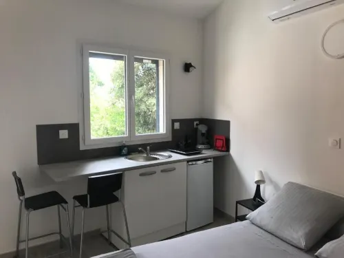 Beach House - Guest houses