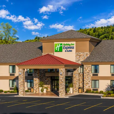 Holiday Inn Express & Suites COOPERSTOWN by IHG
