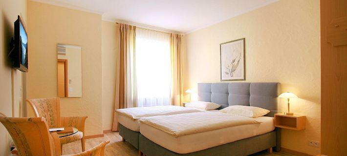 Hotel Garni Golf Hotels in Аскона