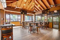 Best Western Plus Belize Biltmore Plaza - ที่มีบาร์