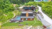 Gapyeong Solati Pension - Mountain view
