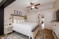Close 2 Dollywood Rustic Sleeps 6 Family Fun - 4-Star