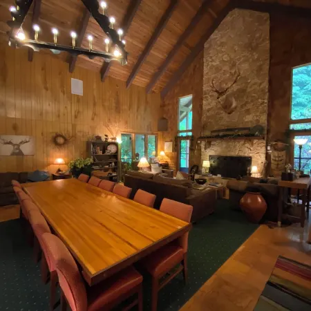 Manitou Lodge