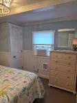 Breakwater Village, Coastal Cottage w/access to a private beach - 2-Star