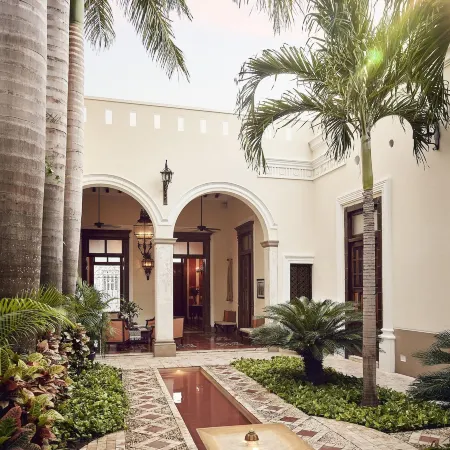 Casa Lecanda Boutique Hotel