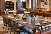 The Advenire, Autograph Collection - breakfast
