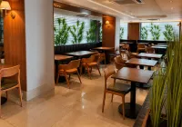 Park Hotel - Homestays