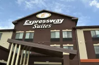 Comfort Inn & Suites Grand Forks Near Alerus Center - 3-Star