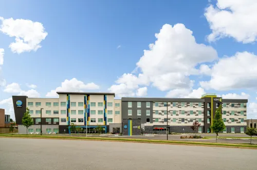 Tru by Hilton North Little Rock - piscine