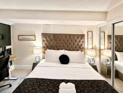 StayToronto - Union Station & Waterfront