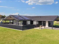10 Person Holiday Home in Løkken - واي فاي