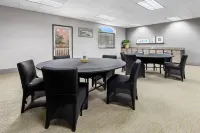 Country Inn & Suites by Radisson, Sioux Falls, SD - Desayuno