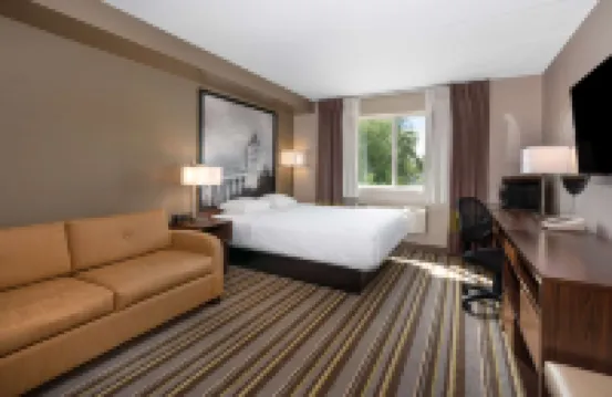 Super 8 by Wyndham Winnipeg West Hotels in 