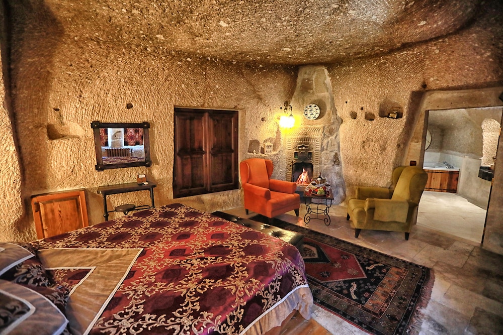 Traveller＇s Cave Hotel