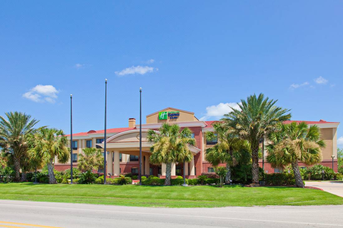 Holiday Inn Express & Suites Wharton, an IHG Hotel-Wharton Updated 2022  Room Price-Reviews & Deals | Trip.com