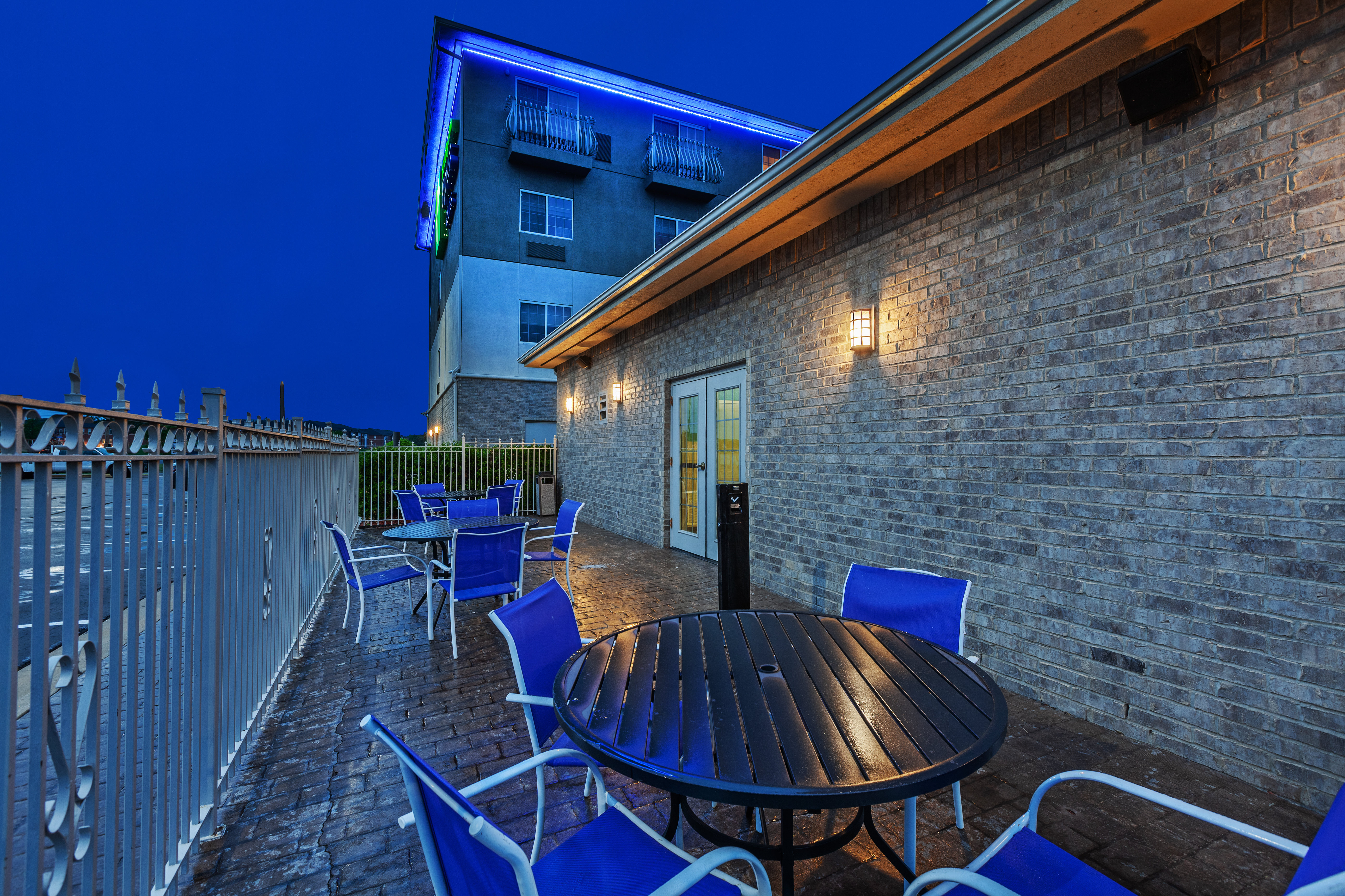 Holiday Inn Express Hotel and Suites Jenks, an Ihg Hotel