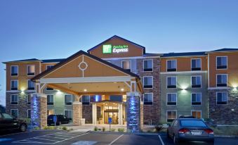 Holiday Inn Express & Suites Newport