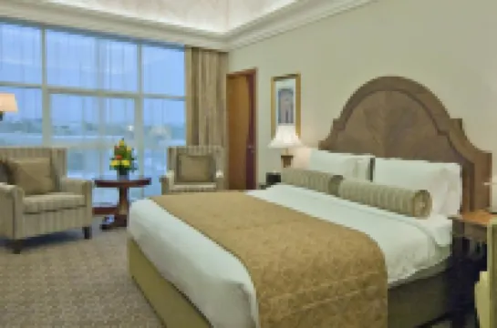 อายล่า โฮเทล โรงแรมในอัลอิน