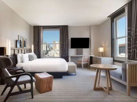 The Clift Royal Sonesta San Francisco Отели рядом с достопримечательностью «Форт-Пойнт»