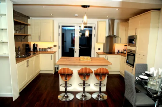 A Modern, Comfy Newly Remodeled 2Bd House