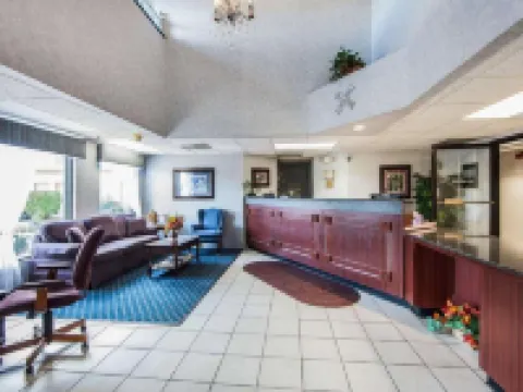 Quality Inn Hotels in Boyd County