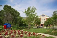 Fairfield Inn & Suites White Marsh فنادق في Rossville