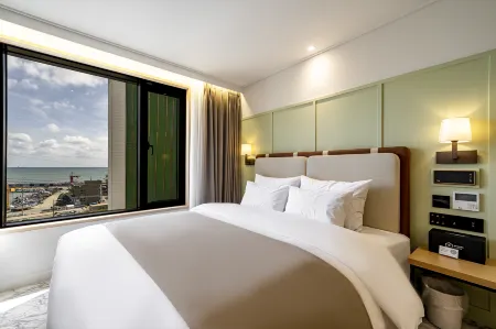 Busan Songjeong Brooks Hotel
