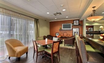 Hampton Inn Savannah-I-95/Richmond Hill