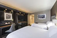 Hampton Inn & Suites Portsmouth Downtown Các khách sạn gần Sheafe Warehouse