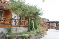Gongju Woljeong Hwangto Pension