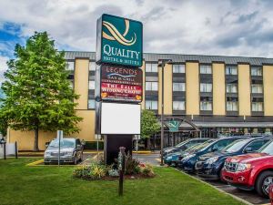 Quality Hotel & Suites at the Falls
