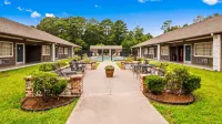 SureStay Hotel by Best Western Leesville - 駐車場