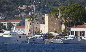 Foça Ensar Hotel