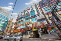 Changwon Bonggok-Dong Roll Hotels in Changwon